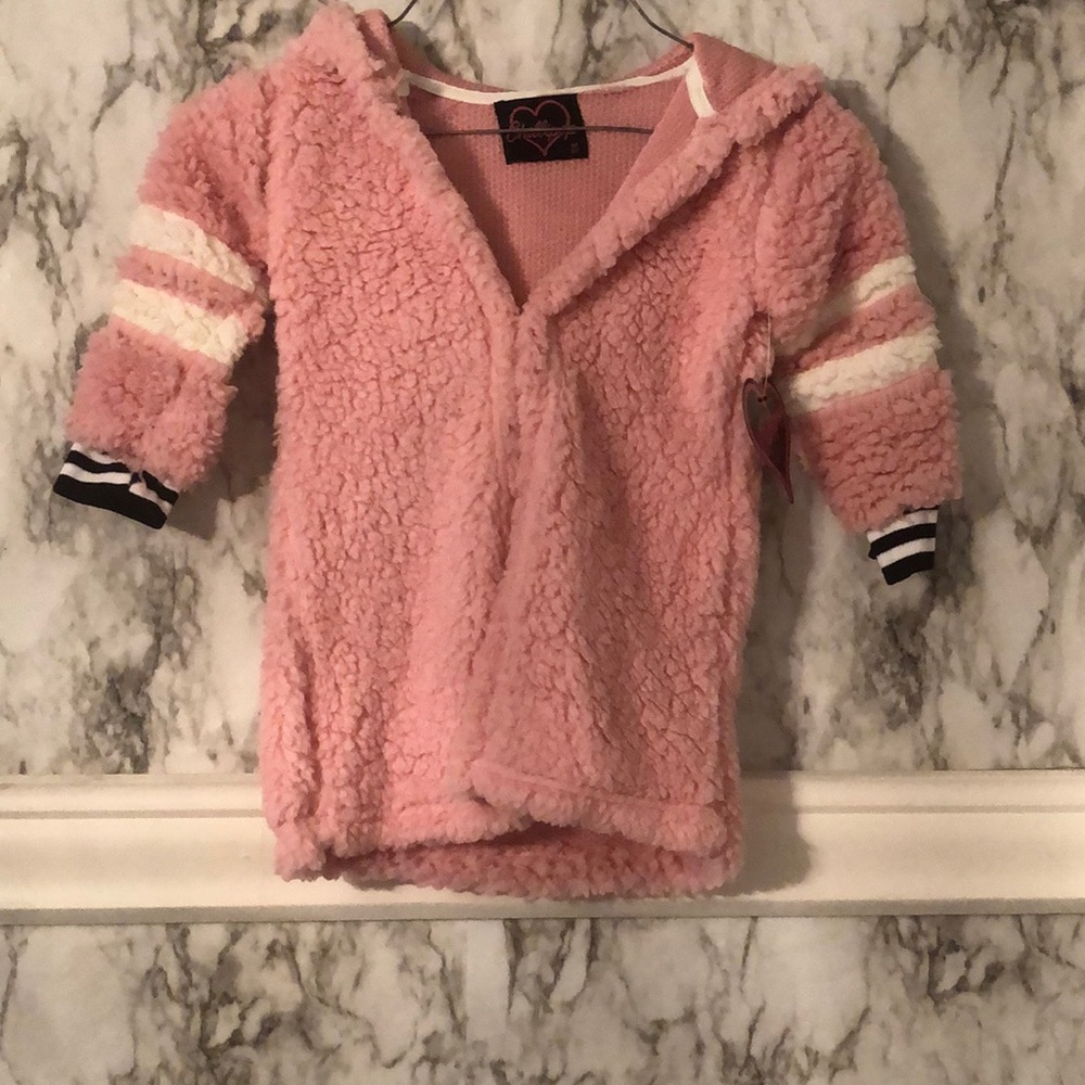 NWT chilipop hooded sweater 100% polyester size 3T